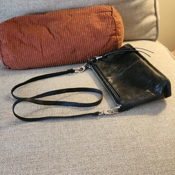 Elegant Black Hobo Leather Women's Bag - Picture 5 of 6